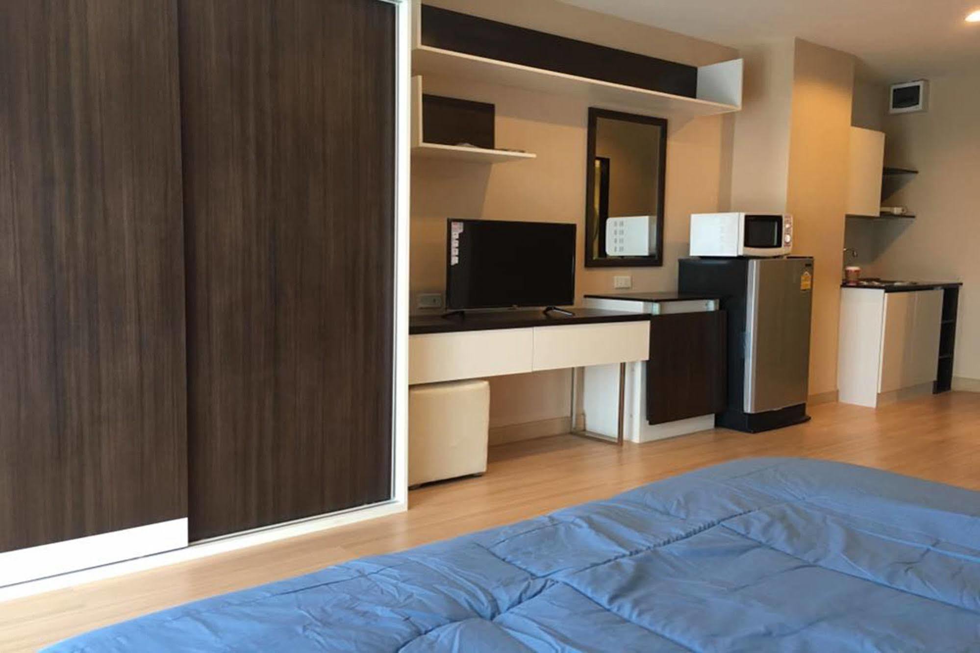 Sereno Airport Hotel Csiangmaj Kültér fotó